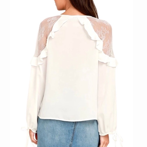 lace cold shoulder top - Picture 2 of 6